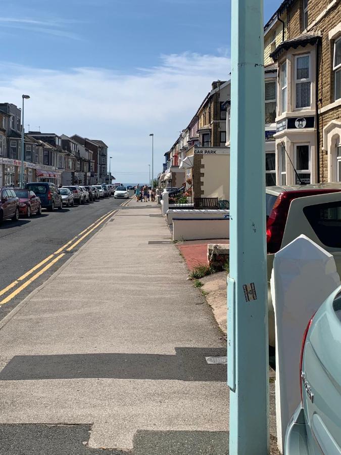 Delamere Holiday Flat Blackpool Exteriör bild